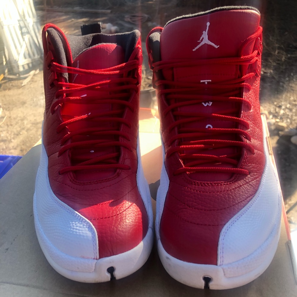 Reverse cherry jordan 12